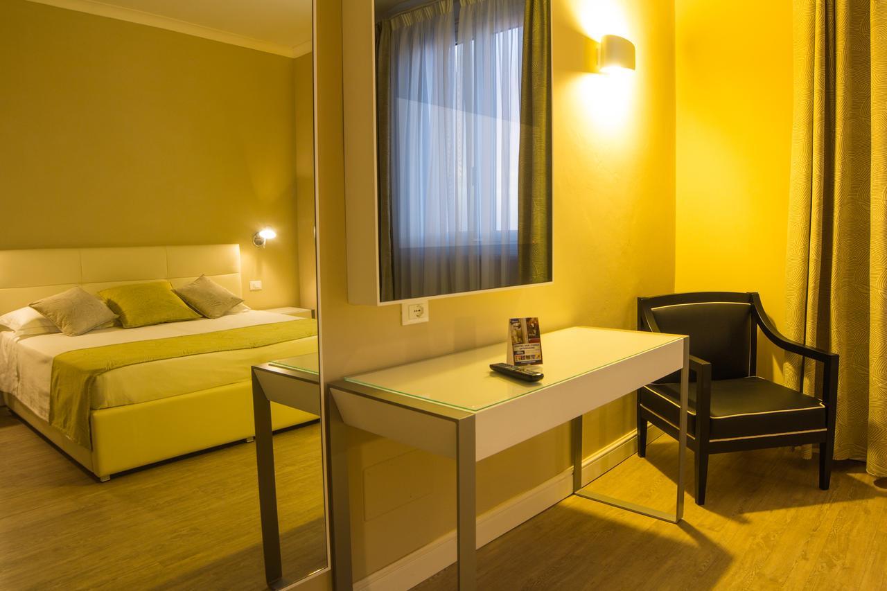 Hotel Universal 리보르노 외부 사진