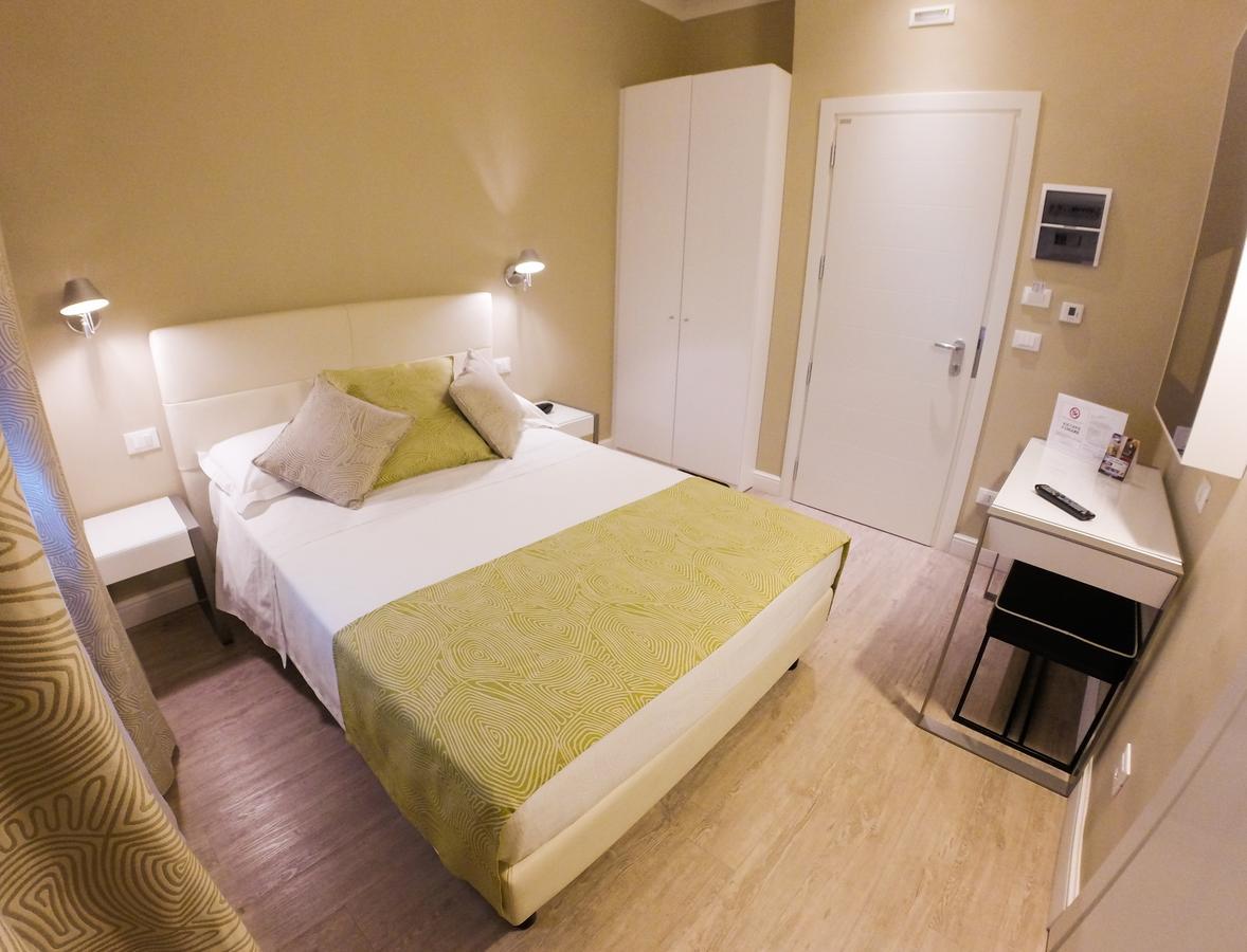 Hotel Universal 리보르노 외부 사진