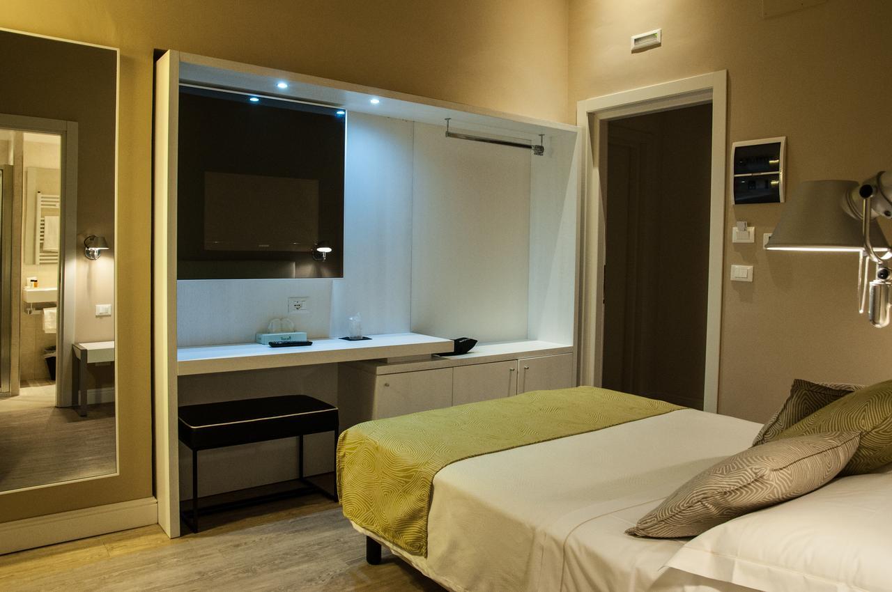 Hotel Universal 리보르노 외부 사진