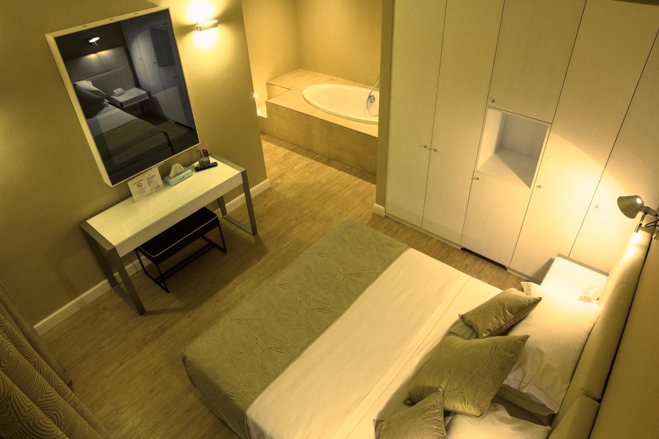 Hotel Universal 리보르노 외부 사진