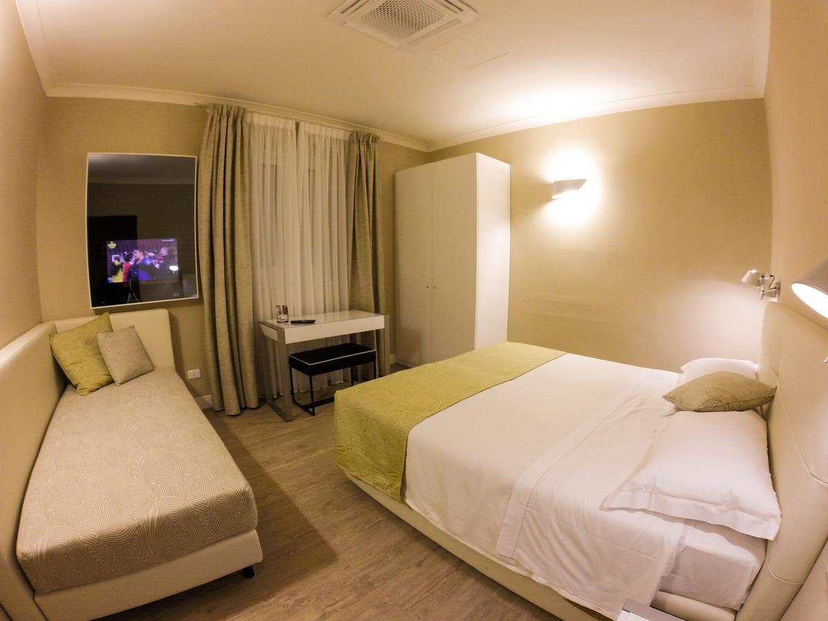 Hotel Universal 리보르노 외부 사진